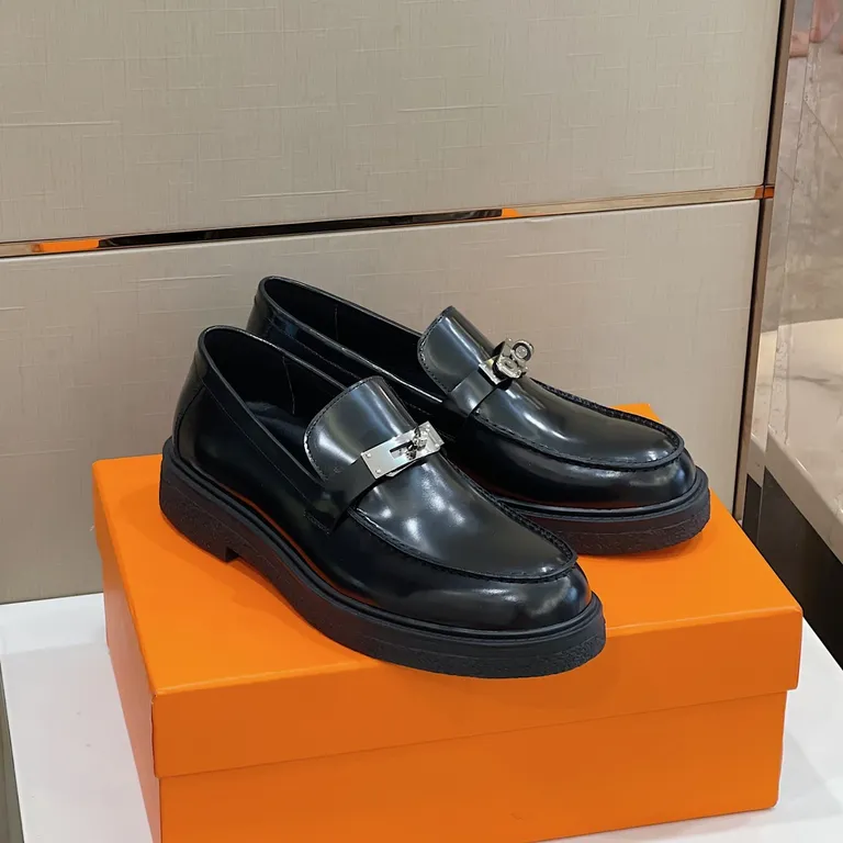 Hermes Shoe 